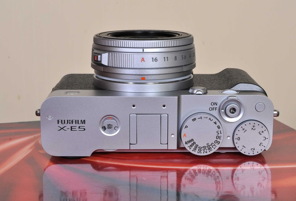 Fuji X-E5 + XF 23mm F: 2.8 WR. NOVO, fatura e garantia 3 anos.