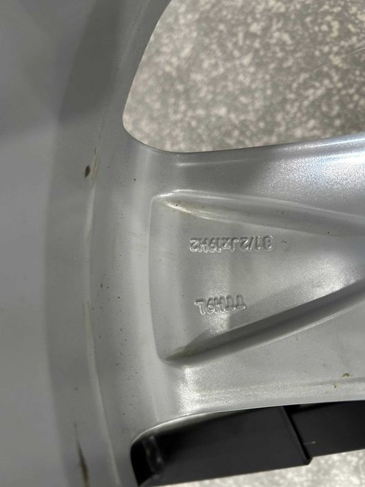 Диски BMW 5/120 R19 8,5J ET35 Dia 72.6
