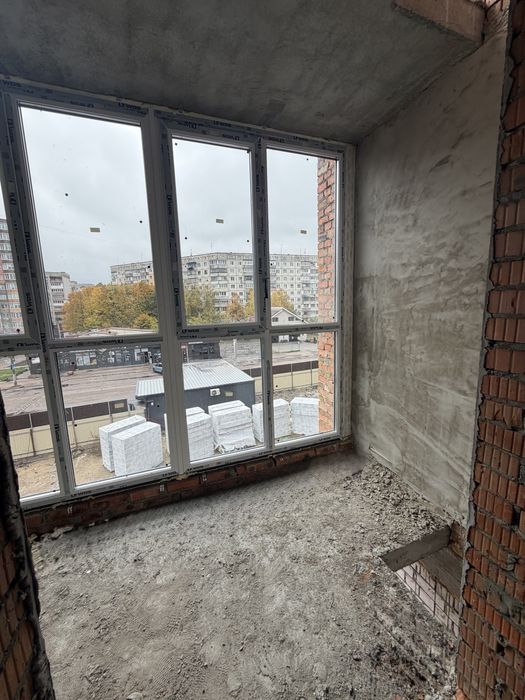 2 кімнатна квартира | 65 м.кв | після будівельників | переуступка