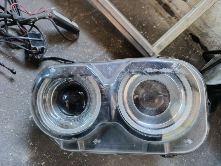 Lampy przód Dodge challenger 15-23r