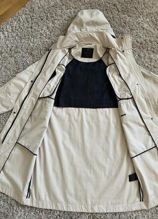 Весняний  плащ Massiimo Dutti