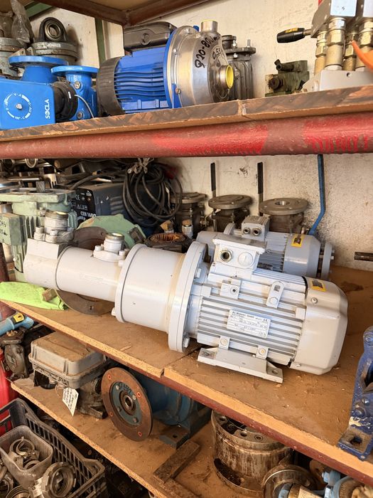Pompa śrubowa z silnikiem 3,0kW-1365obr