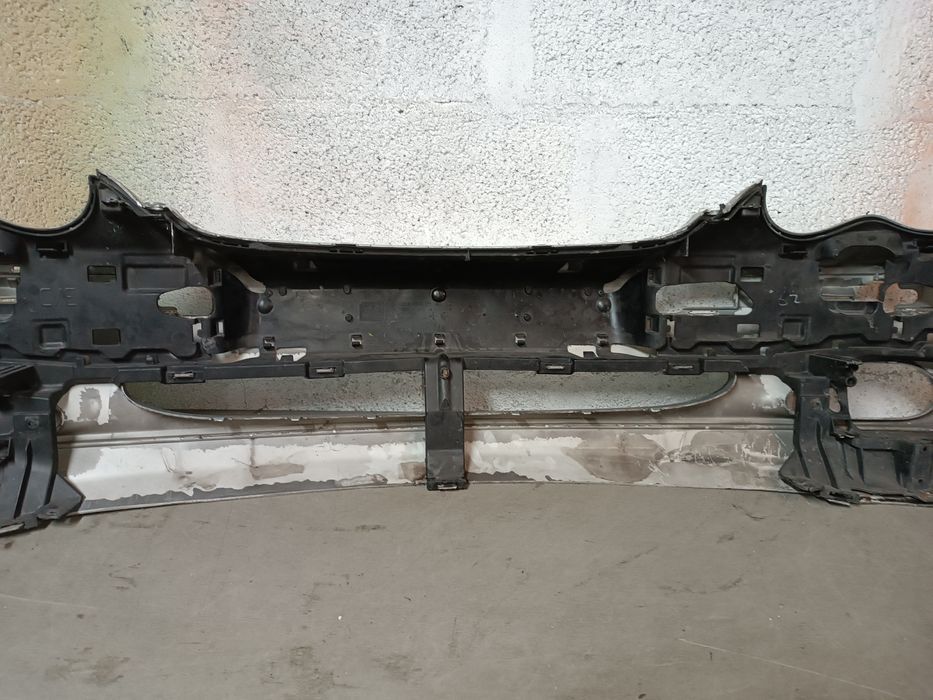 Vendo parachoque de frente Mercedes Benz Classe W203 ano 1998/2004