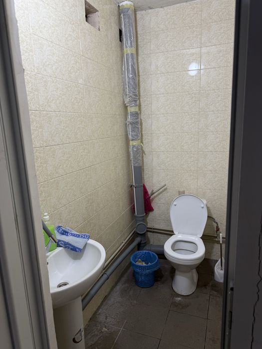 Продам здание под магазин столовую