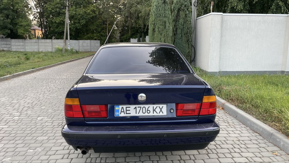 Продам БМВ Е34 525