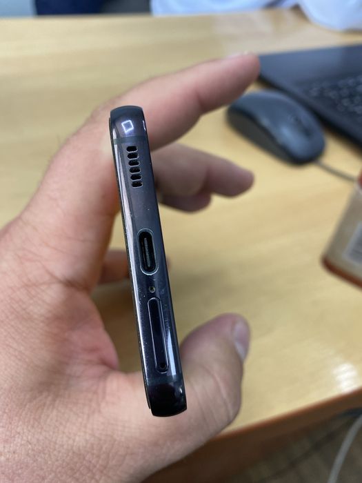 Samsung Galaxy S22 8/256GB  стан нового