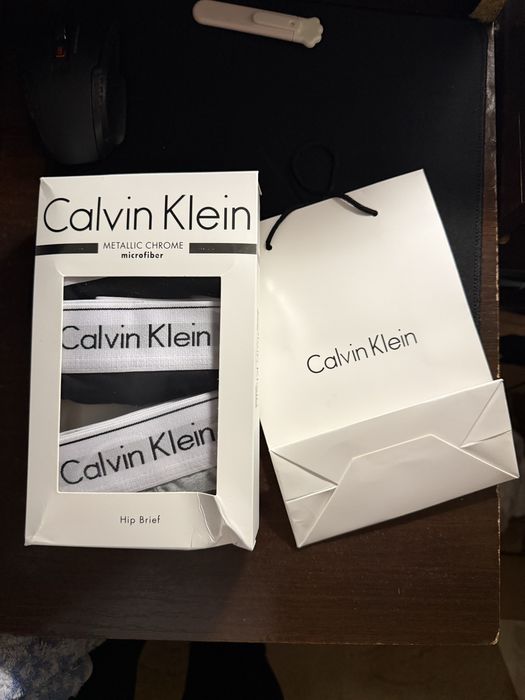 Жіноча білизна Calvin Klein