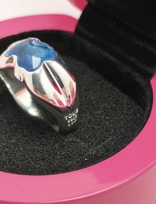 Pierścionek 16,18 z misiem srebro 925 z niebieskim spinelem