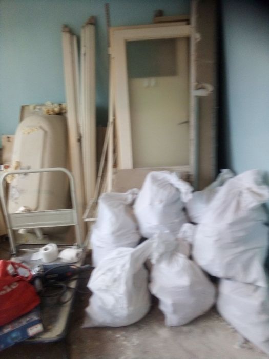 Wynoszenie gruzu w workach kontener ,big bag- małe ilości również
