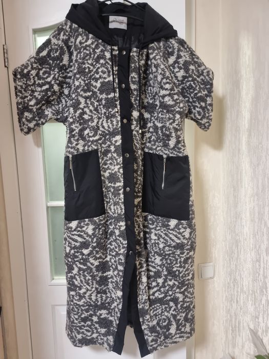 Пальто  Турція Divas. Куртка духстороння 52р Костюм білий