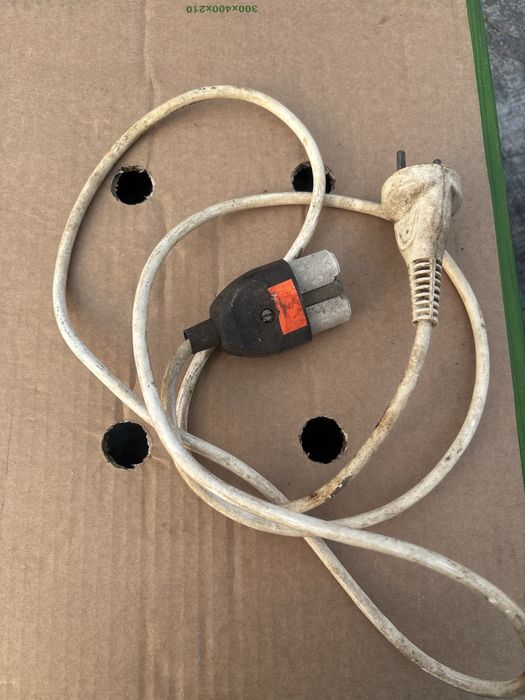 Kabel od prodiża, nowoczesne wychowanie  dzidci .