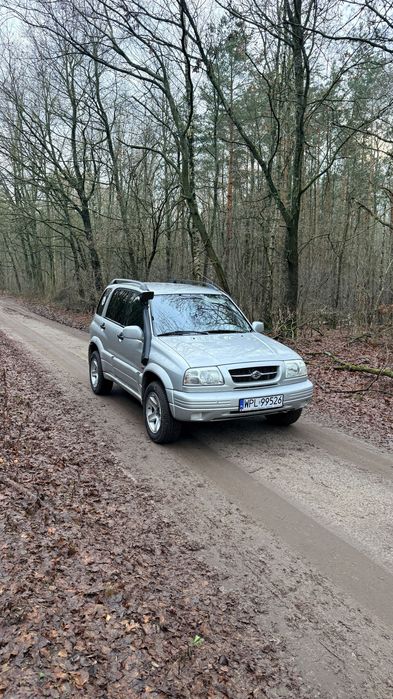 Suzuki Vitara 2.5 V6 4x4 - 2000r