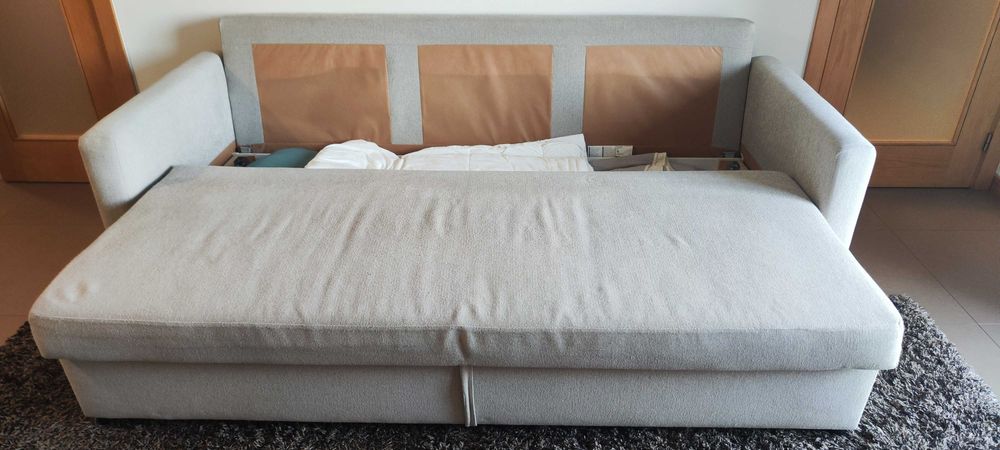 Sofá-cama IKEA com Arrumação | Bom Estado