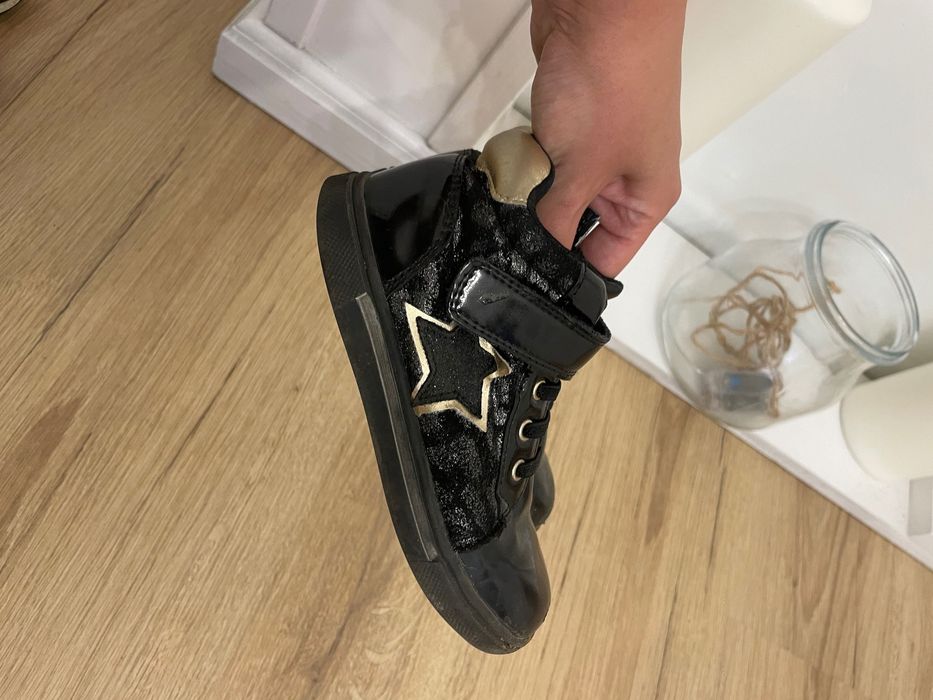 Buty dla dziewczynki