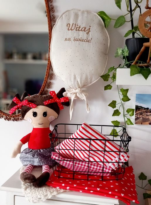 BALONIK dekoracyjny ZAWIESZKA ozdoba z MUŚLINU HAFT imię