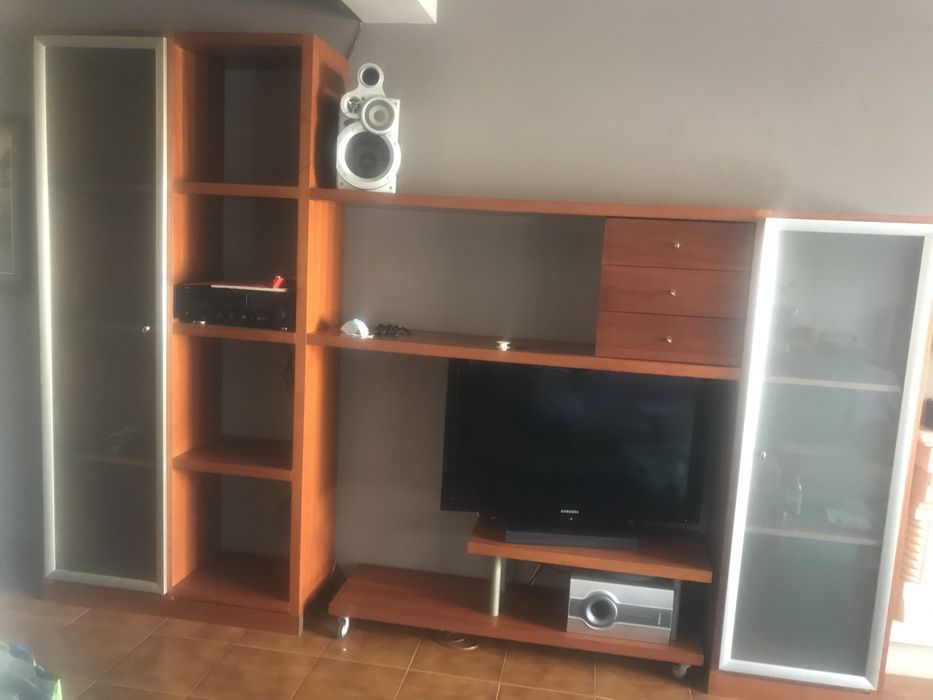 Mobília De Cerejeira em bom estado