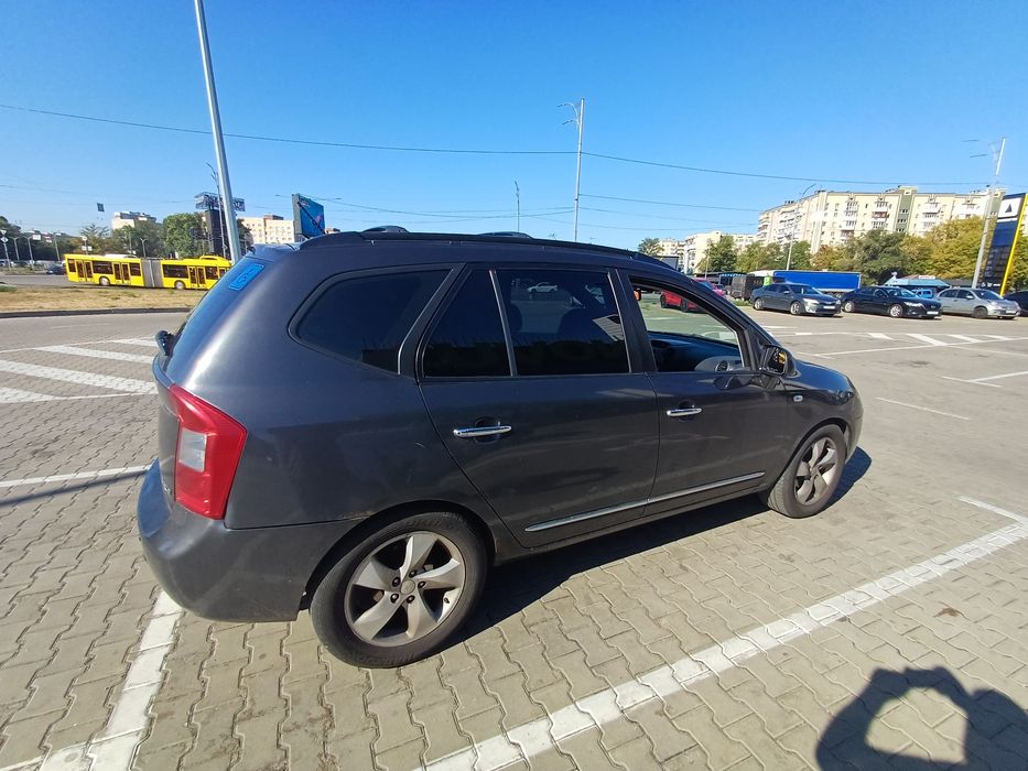 авто легкові автомобілі кіа