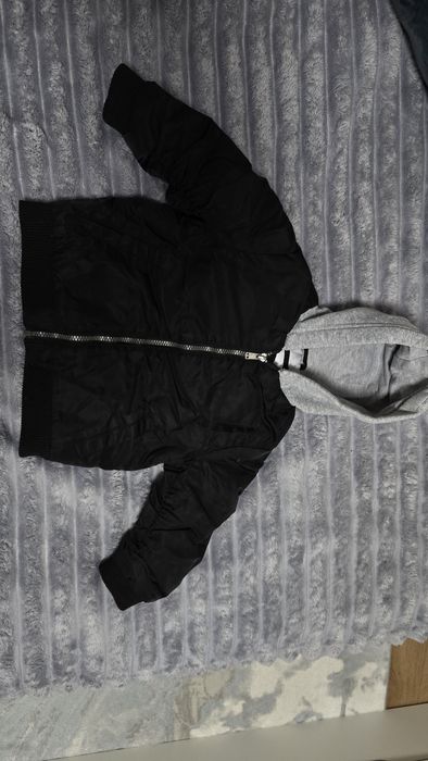 Продам курточку весняну для хлопчика