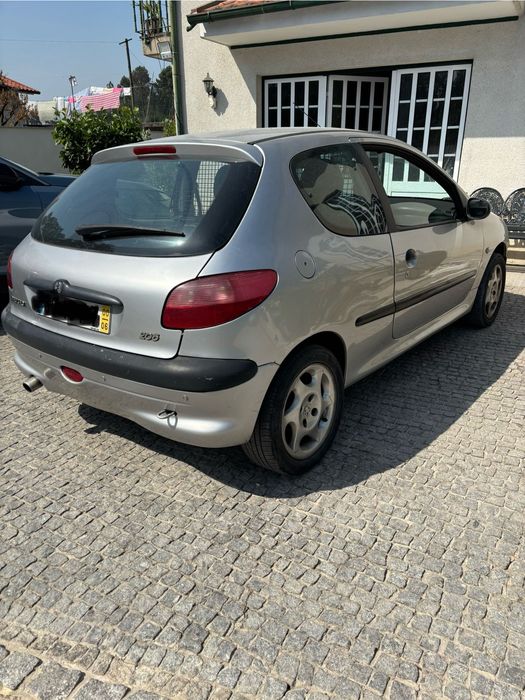 Peugeot 206 comercial