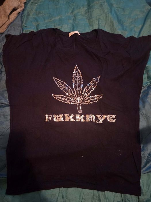 Roupa usada bom estado