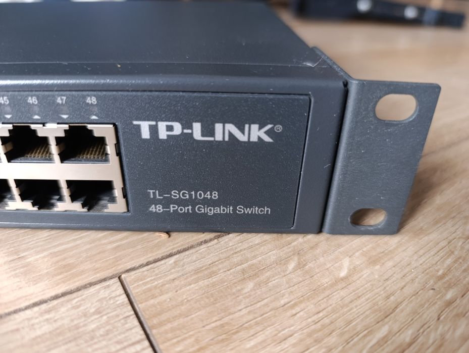 48-port gigabit switch