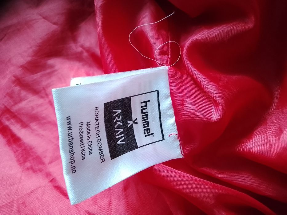 Kurtka bomberka xs Hummel