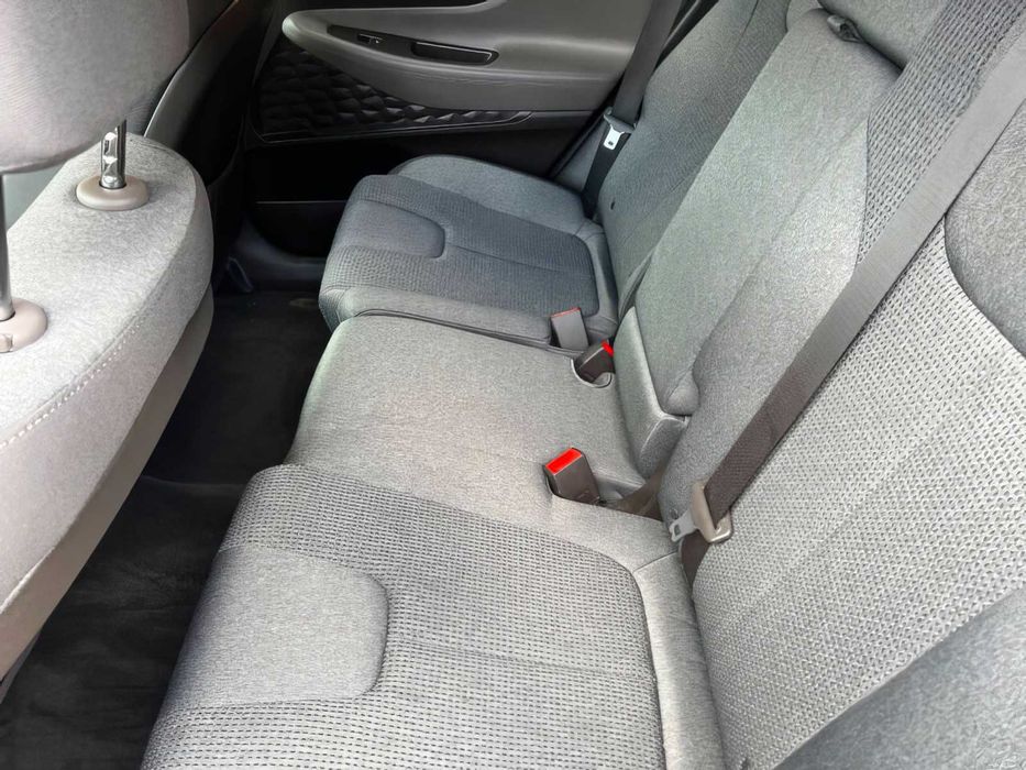Hyundai Santa Fe SEL      2020