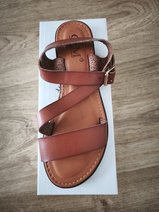 Nowe sandały damskie płaskie, jasny brąz/camel, rozmiar 36