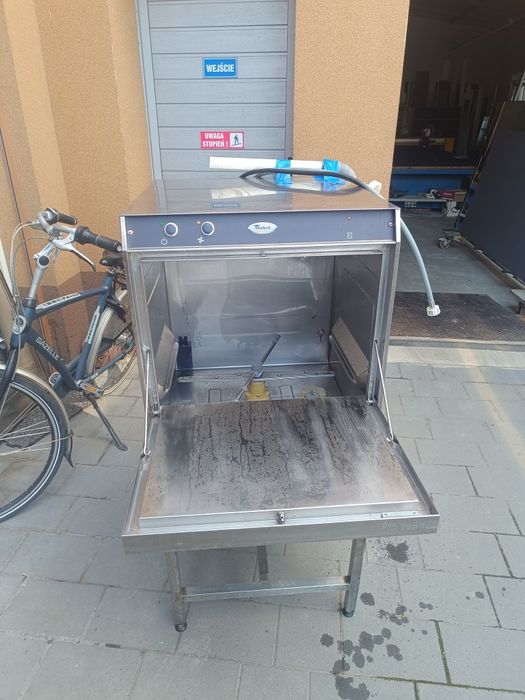 Zmywarka gastronomiczna z funkcją wyparzania – ADN 408/3