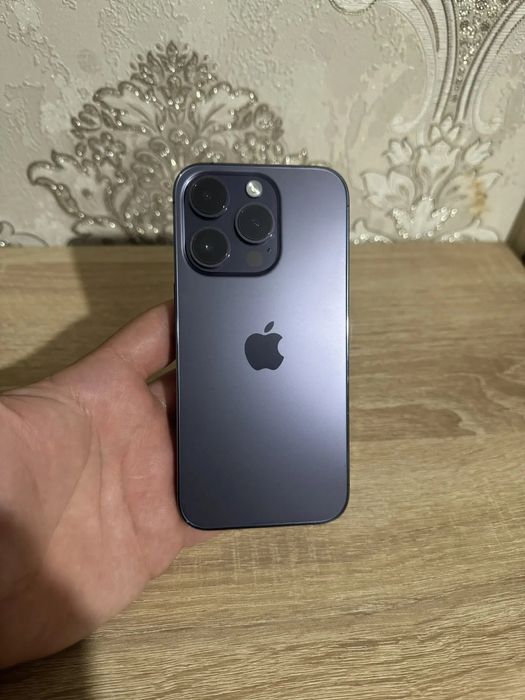 Продам Iphone 14 pro