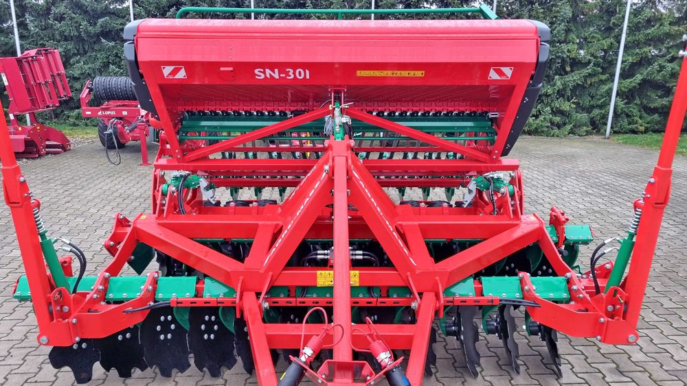 Zestaw uprawowo siewny Agromasz SN301 SR301 3m Agregat siewny