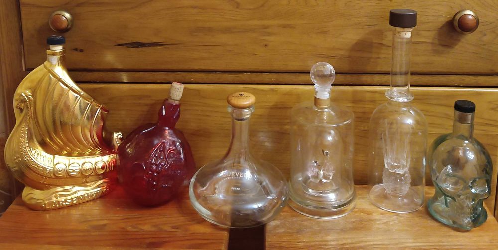 Бутылка стеклянная