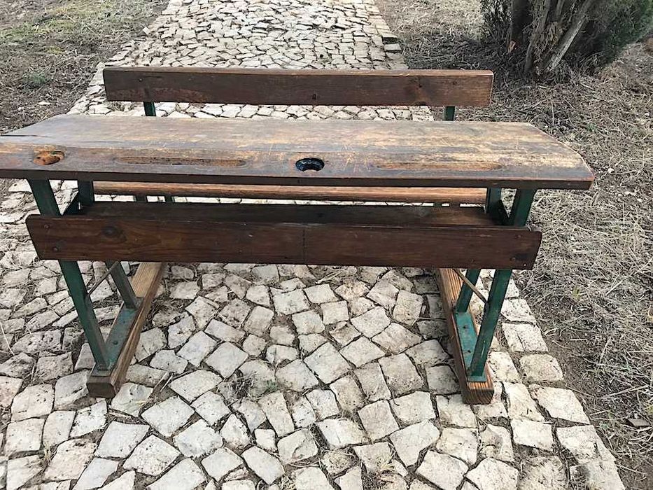 Banco da velha escola