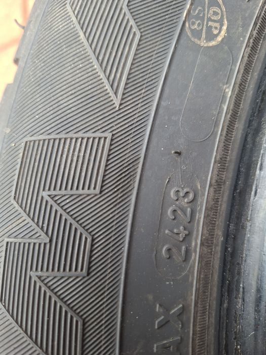 4 opony zima 235,55,18   700zl