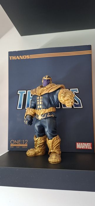 Mezco One12 Thanos
