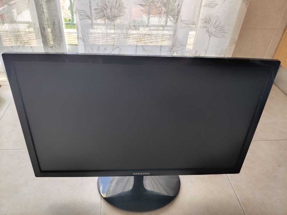 Monitor Samsung 24” Full HD – HDMI