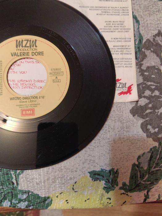 Valerie Dore-Wrong Direction, 7"singiel winylowy Italo disco