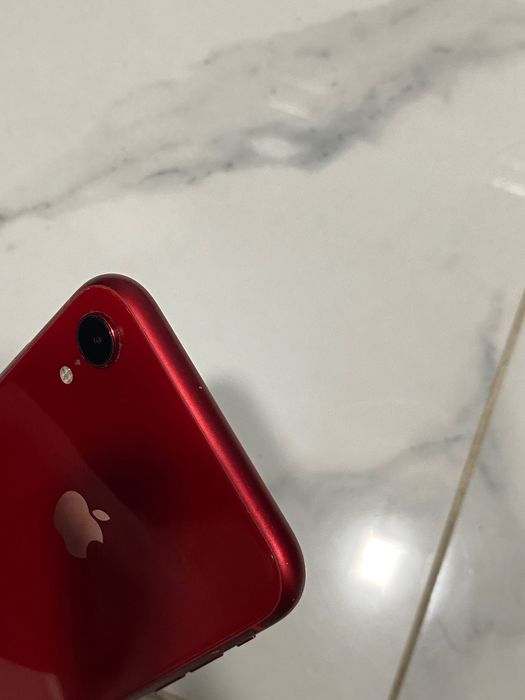 Продаю iPhone XR 128 gb