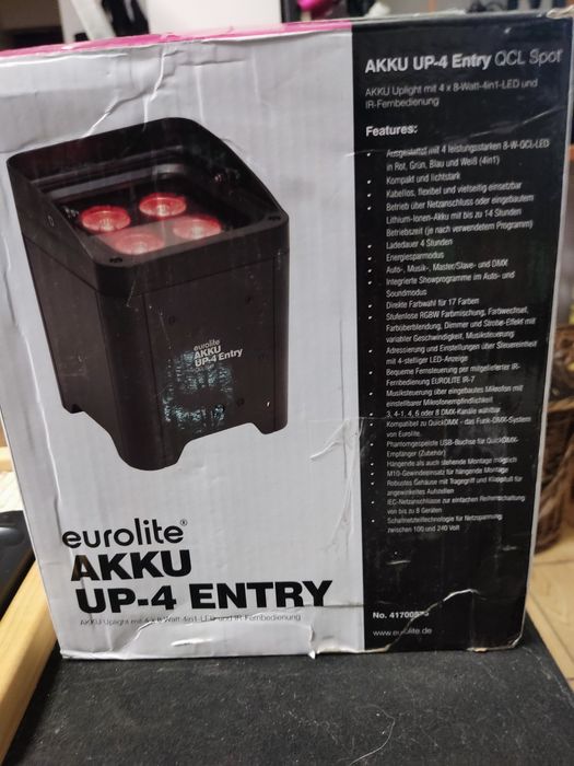 AKKU UP-4 Entry QCL Spot reflektor LED