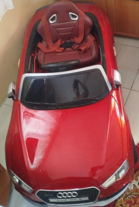 Audi RS5 na akumulator z daszkiem funkcja bujania miękkie siedzenie