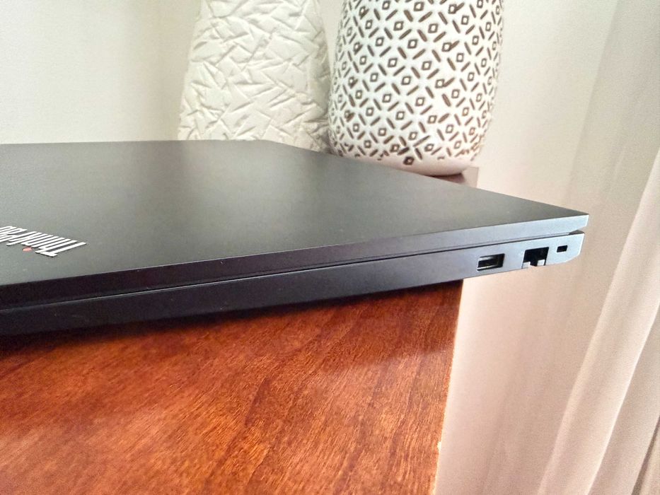 Lenovo ThinkPad E16|16"FullHD|i7-1355u c/10 Cores!|24Gb Ram|Ssd 512Gb|