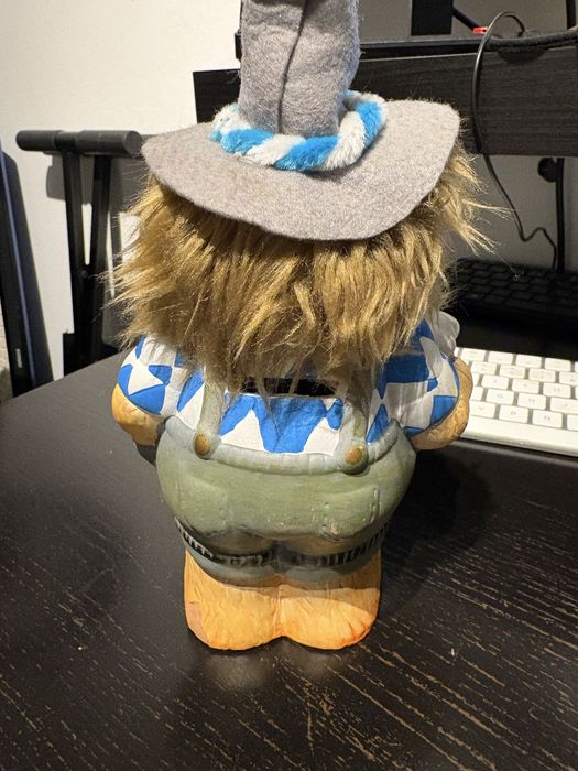 Figura Alemã mealheiro em Cerâmica 25cm