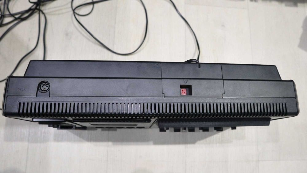 Кассетная дека Grundig CN 1000 HiFi Dolby NR 3 головки