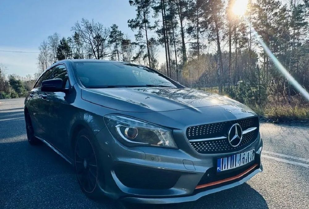 Mercedes-Benz CLA 200 SB | AMG Line | OrangeArt Edition | Panorama