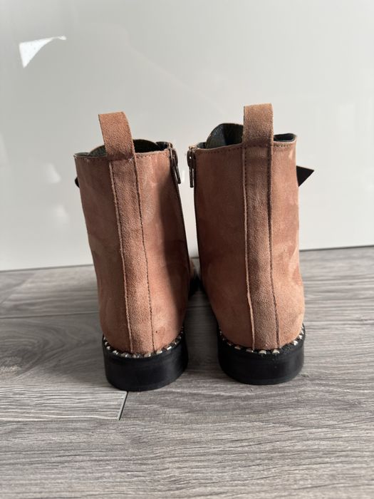 Efektowne botki ze skóry Topshop 41