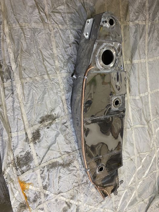 Паливний бак Mitsubishi Pajero lll  vі (топливный)