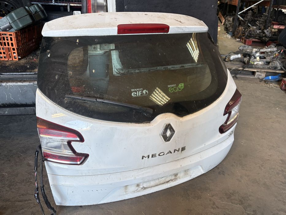 Tampa da mala Renault Megane grandtour III