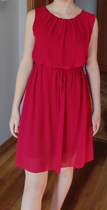 Czerwona sukienka