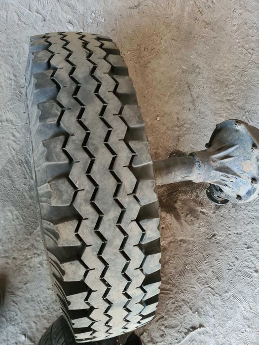 Шины б/у на УАЗ 215/90/15 Разборка