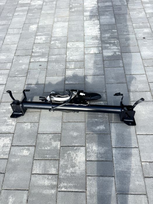 Hak holowniczy elektryczny z belką do BMW seria 5 G60